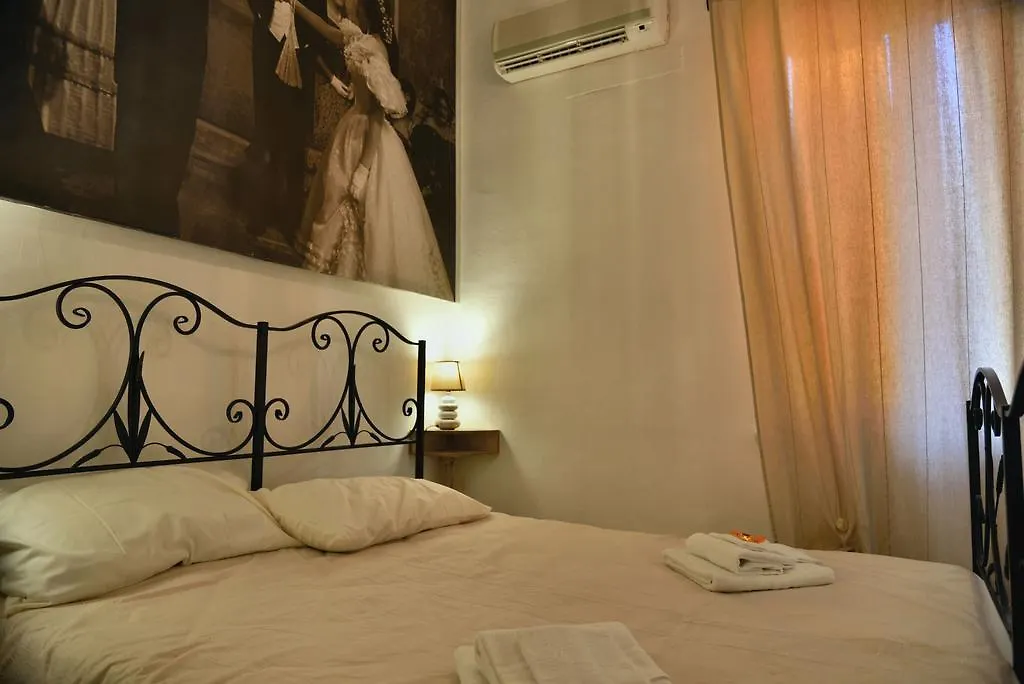 Bed and Breakfast Real teatro Umberto I Palermo